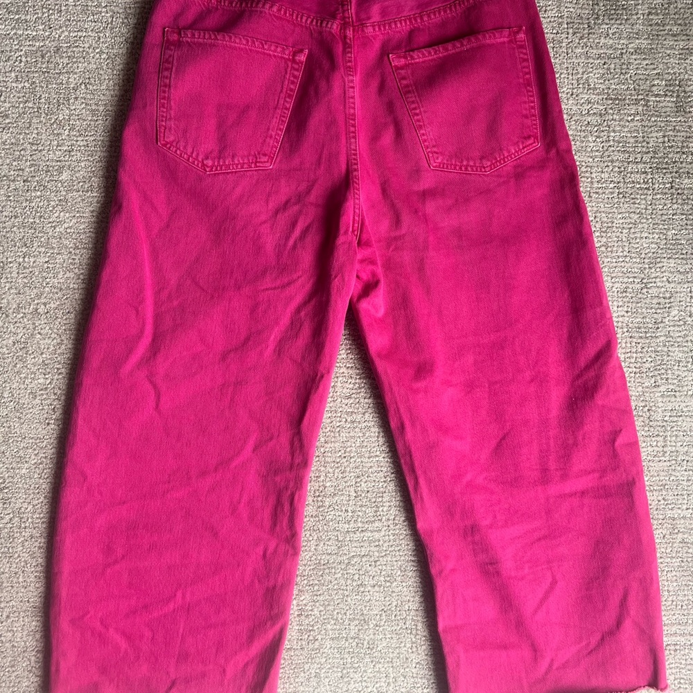 Vibrant Pink Cropped Pants